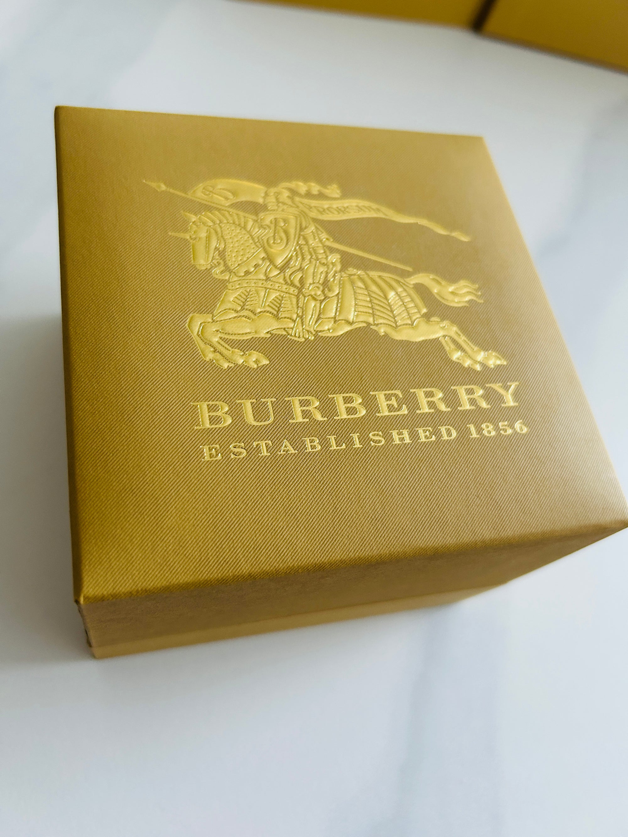 burberry montre homme chronographe bu9751 acier or set complet neuve