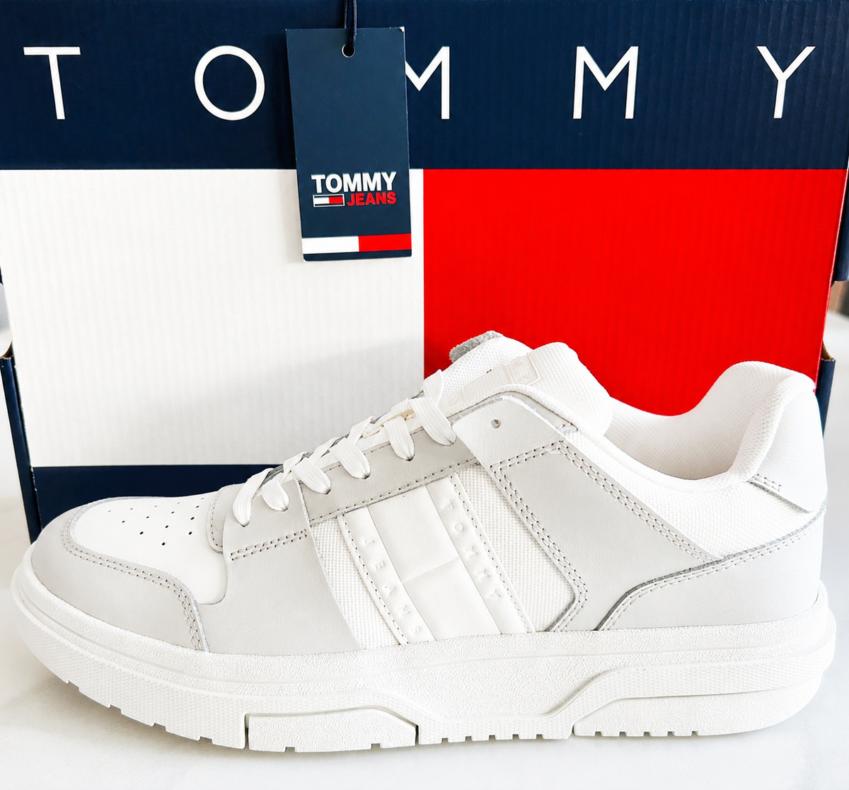Baskets Tommy Hilfiger Leather Cup Homme Blanches Neuves Taille 41