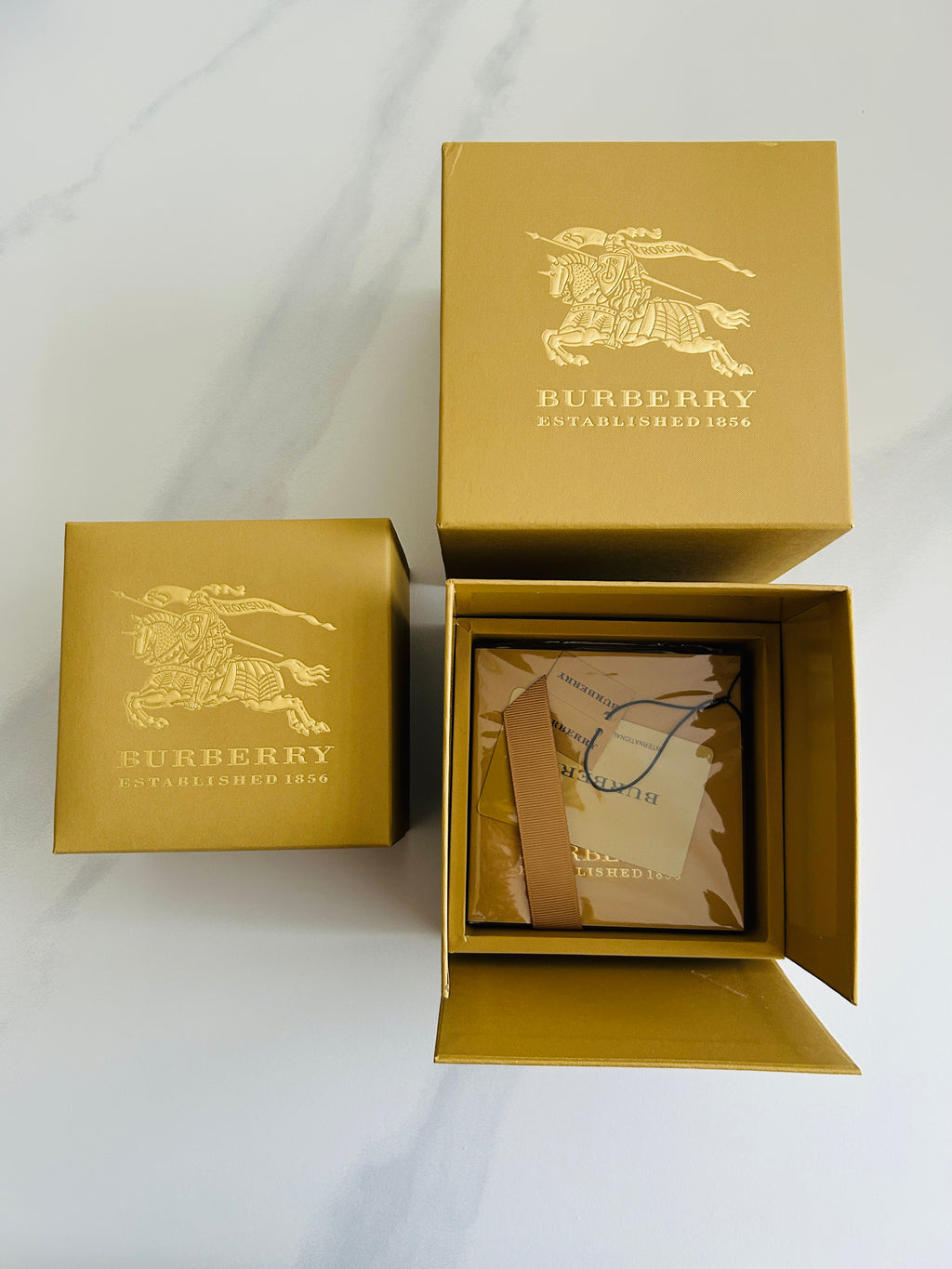 burberry montre homme chronographe bu9751 acier or set complet neuve
