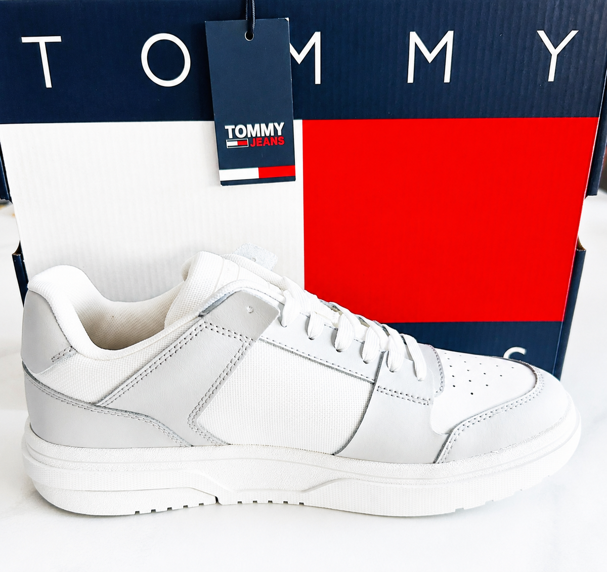 Baskets Tommy Hilfiger Leather Cup Homme Blanches Neuves Taille 41