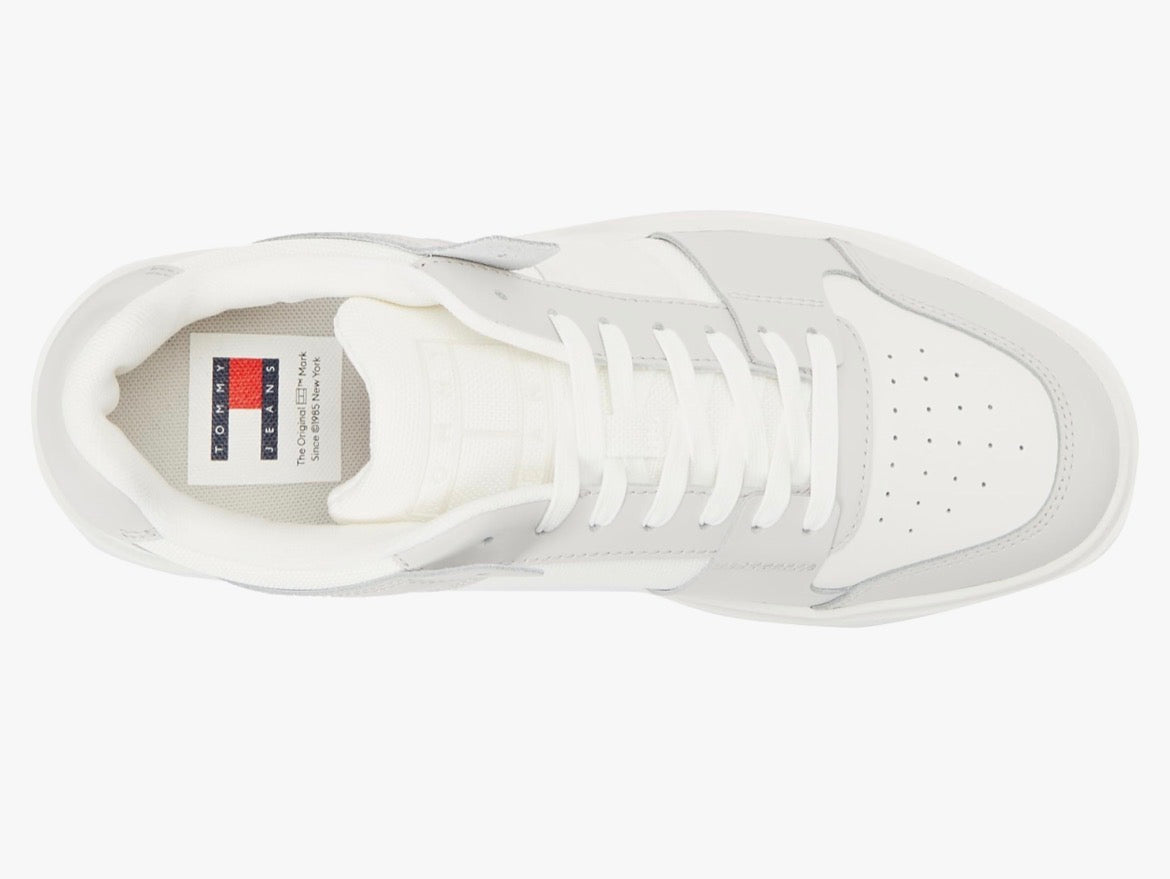 Baskets Tommy Hilfiger Leather Cup Homme Blanches Neuves Taille 41