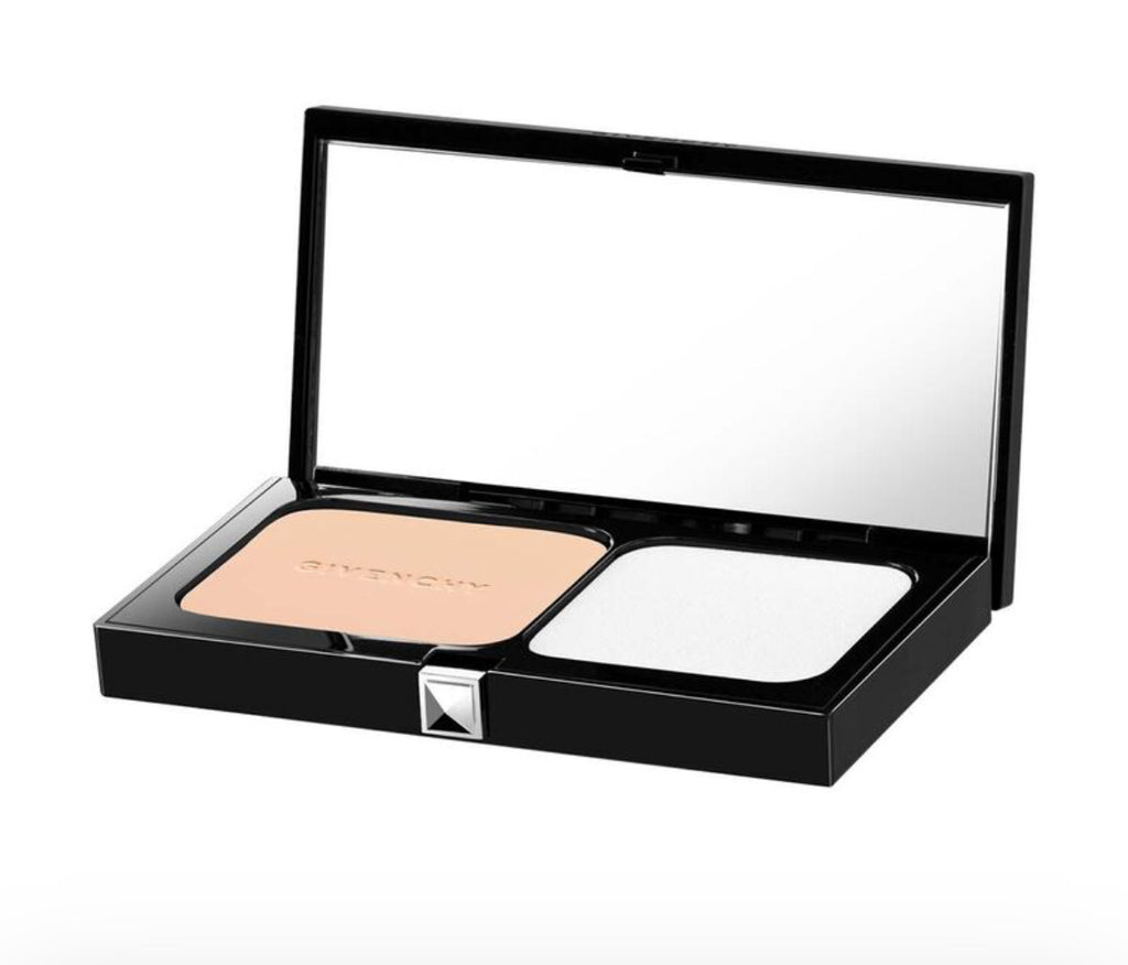 Givenchy – Fond de Teint Poudre Compact Matissime Velvet Teinte 04 Mat Beige – SPF 20